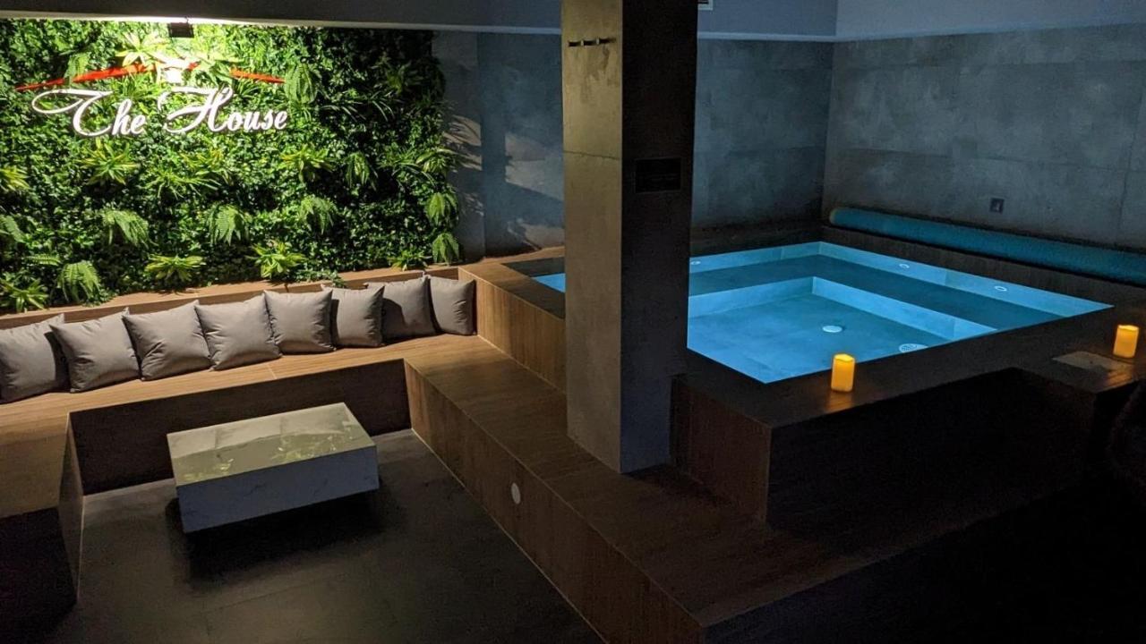 Thehouse - Apartment Kamenitza ヴェリングラード エクステリア 写真